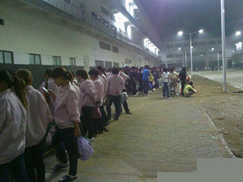Workers for Foxconn ZhengZhou