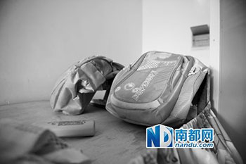The journalist found many backpacks as the picture showed in workers’ dormitories
